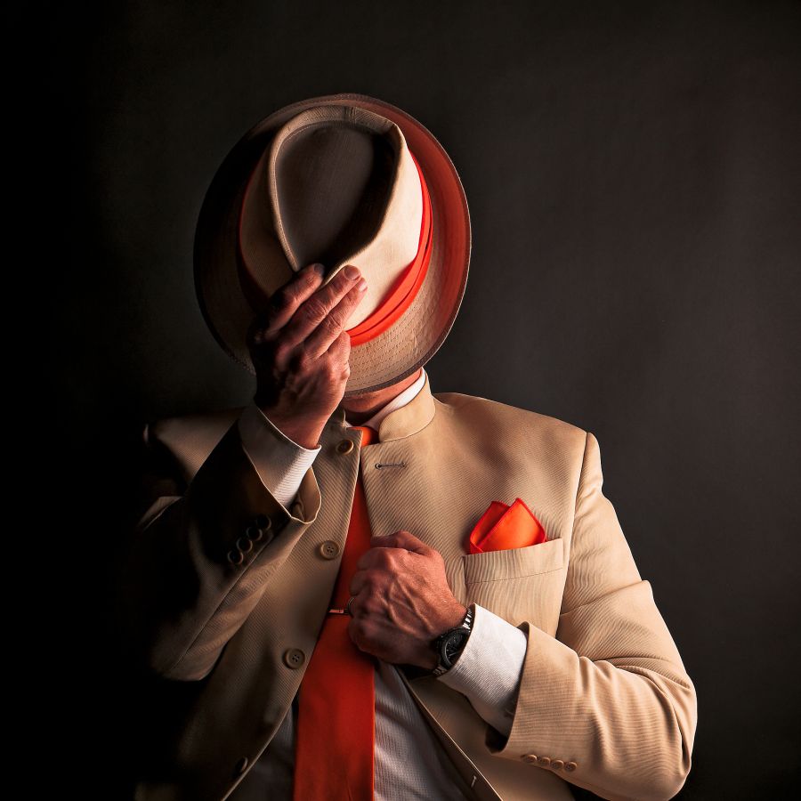 homme au chapeau