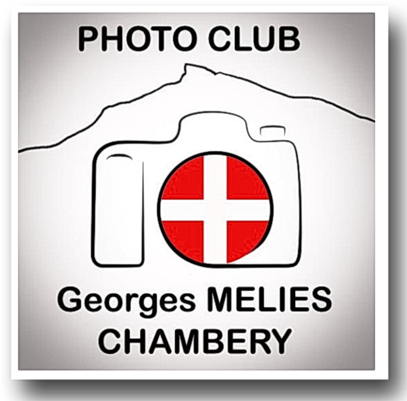 logo du club avec ombrage