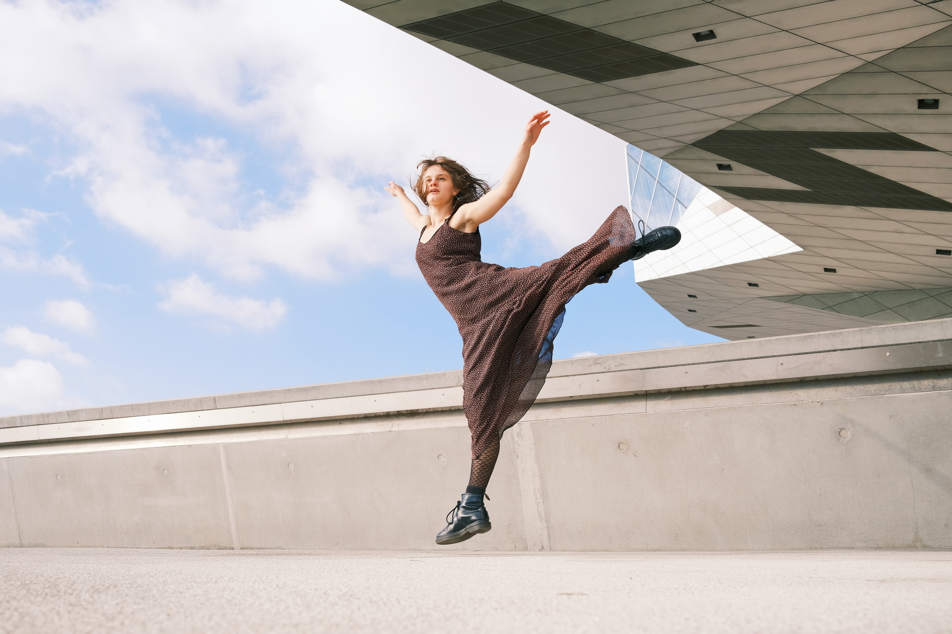 Dance jump live Lou Anne